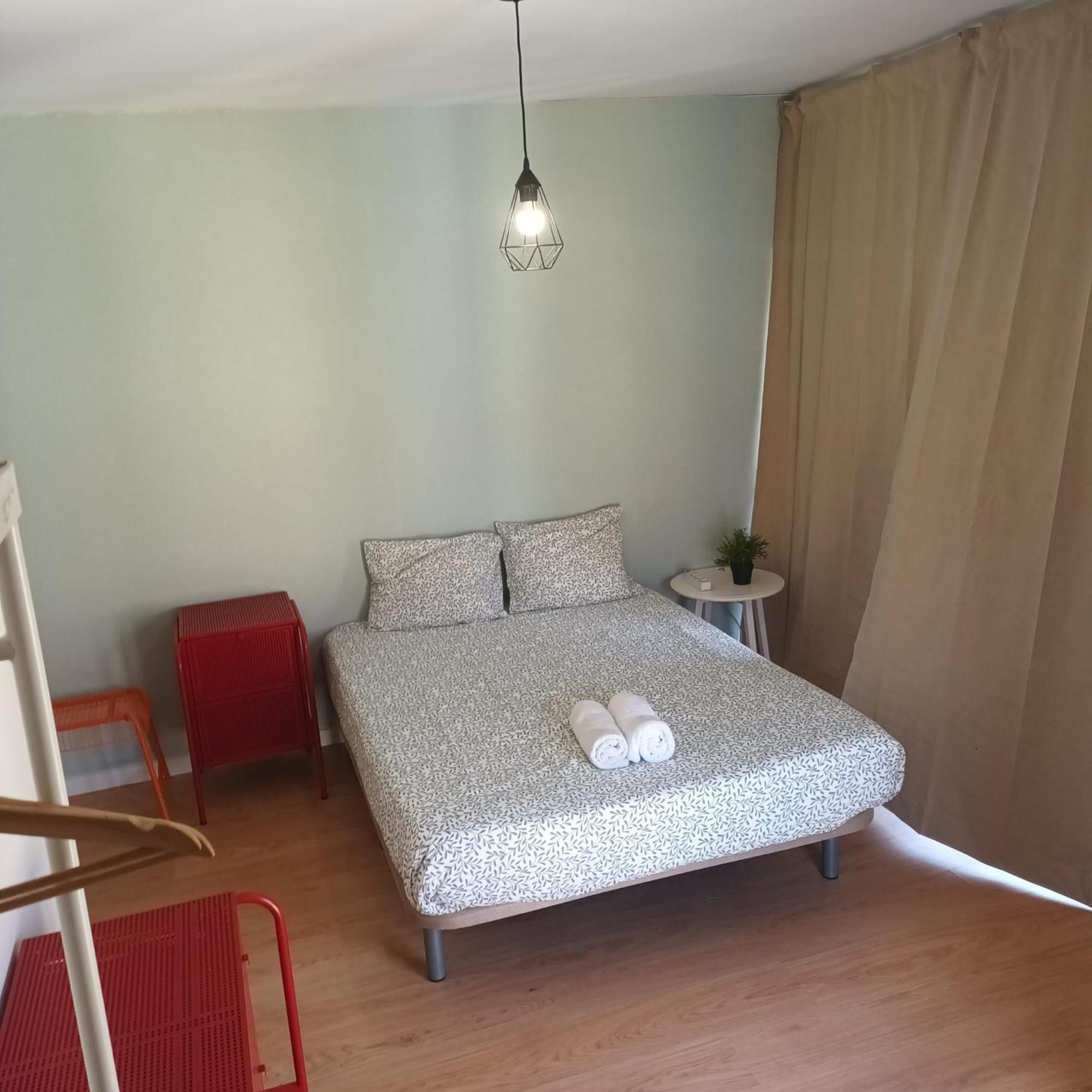 Travel & Live Marques Hostel - Porto, Porto